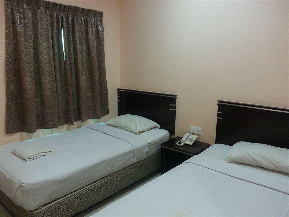 Hotel Tourist City Centre By Hotspot Essential Kota Kinabalu Exterior foto