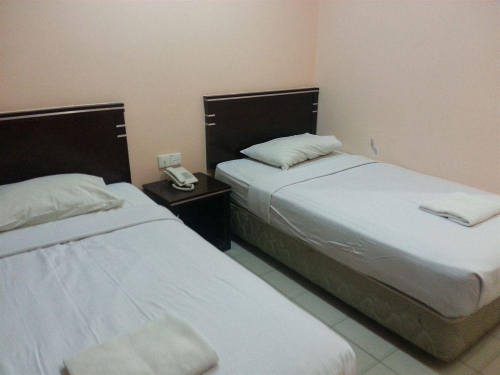 Hotel Tourist City Centre By Hotspot Essential Kota Kinabalu Exterior foto
