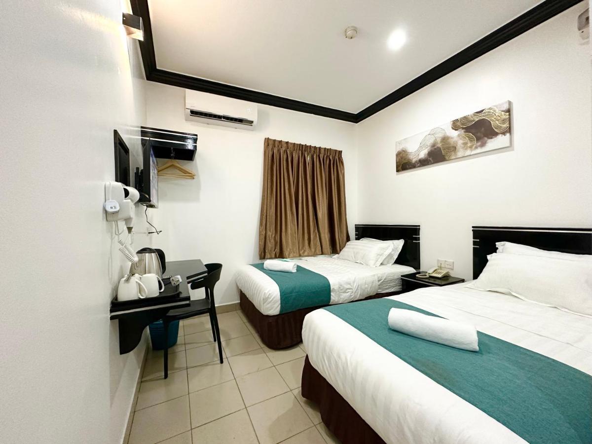 Hotel Tourist City Centre By Hotspot Essential Kota Kinabalu Exterior foto