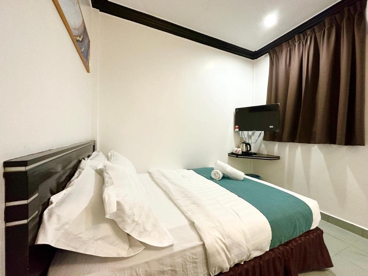 Hotel Tourist City Centre By Hotspot Essential Kota Kinabalu Exterior foto
