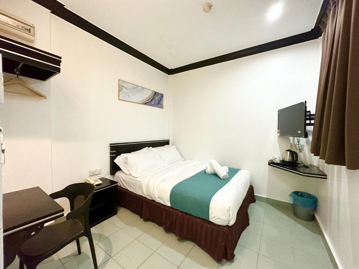 Hotel Tourist City Centre By Hotspot Essential Kota Kinabalu Exterior foto