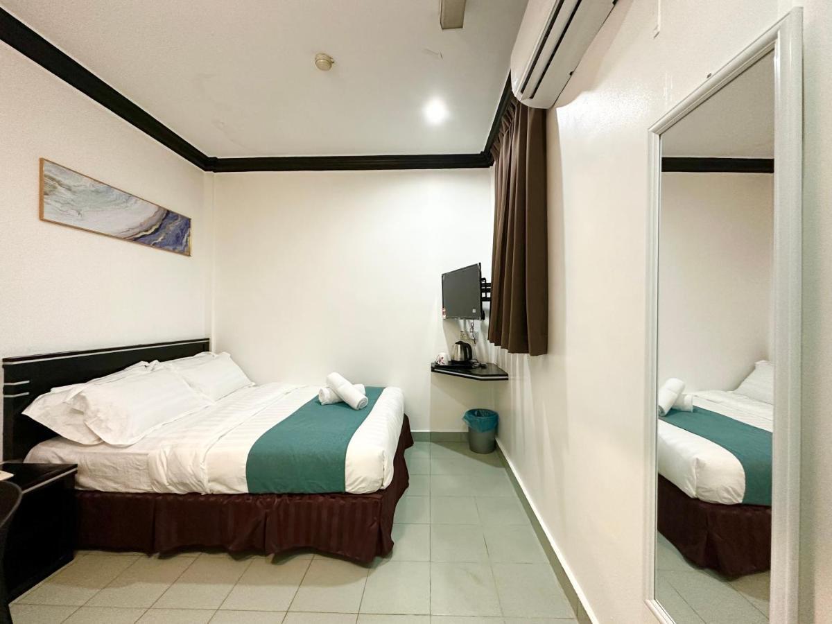 Hotel Tourist City Centre By Hotspot Essential Kota Kinabalu Exterior foto