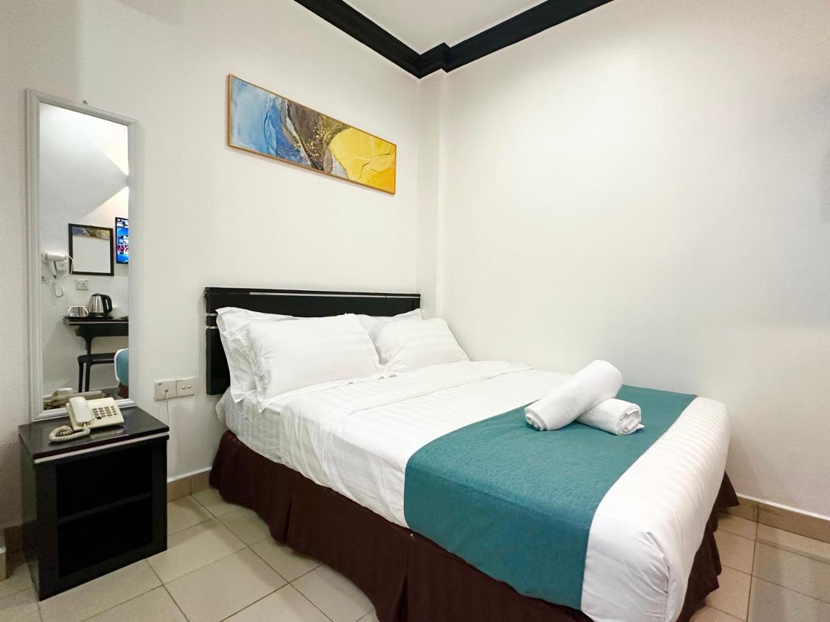 Hotel Tourist City Centre By Hotspot Essential Kota Kinabalu Exterior foto