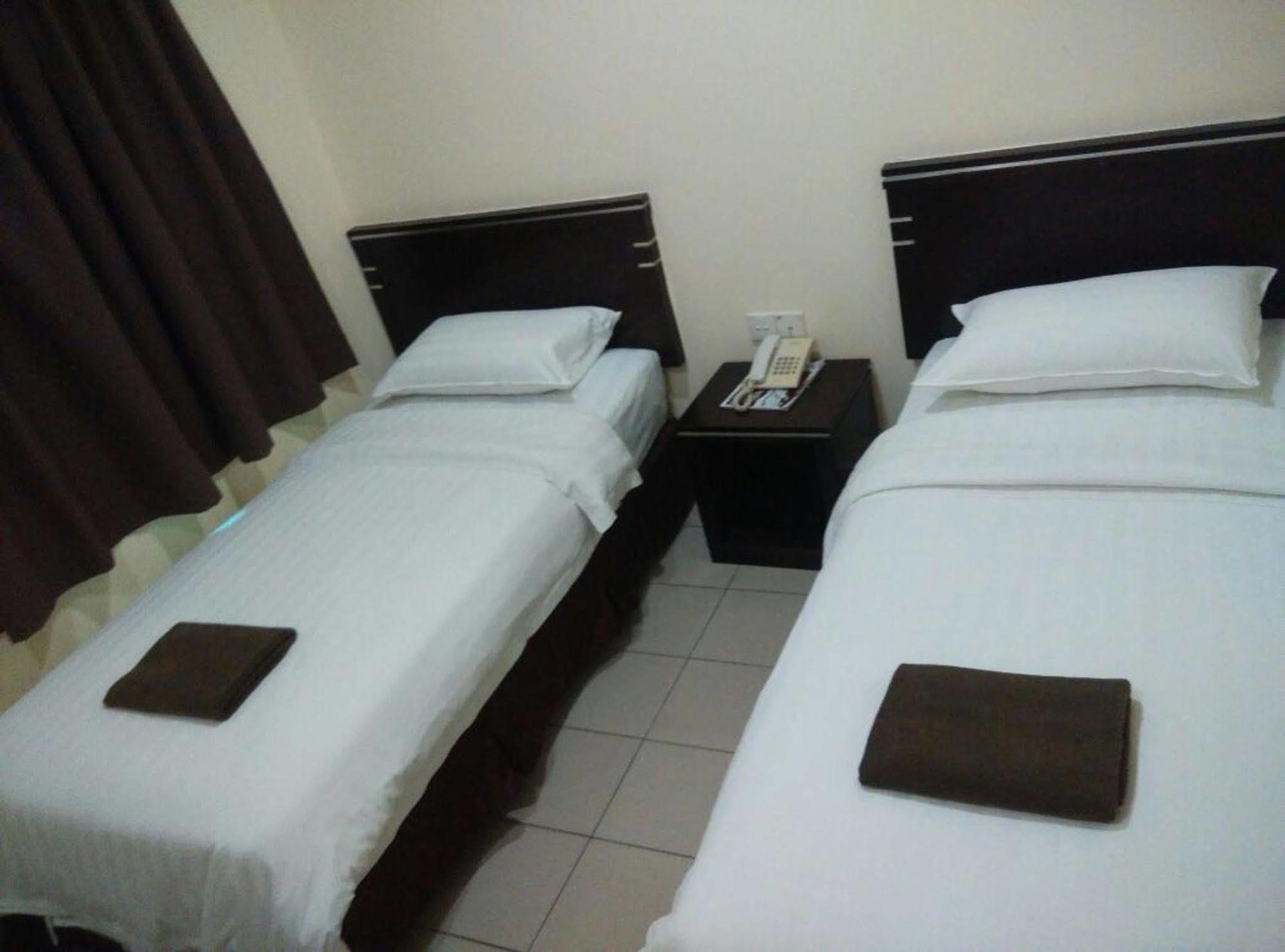 Hotel Tourist City Centre By Hotspot Essential Kota Kinabalu Exterior foto